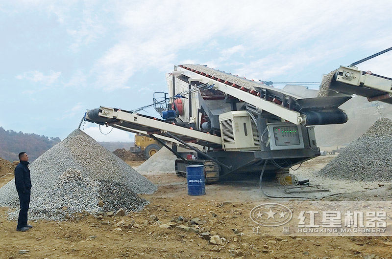 車載一體碎石機(jī)占地小,工作靈活 車載一體碎石機(jī)占地小,工作靈活