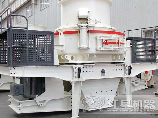 時(shí)產(chǎn)300噸的青石打砂機(jī) 時(shí)產(chǎn)300噸的青石打砂機(jī)