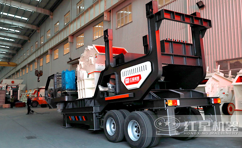 小型車載式鵝卵石破碎機，輪胎細碎機