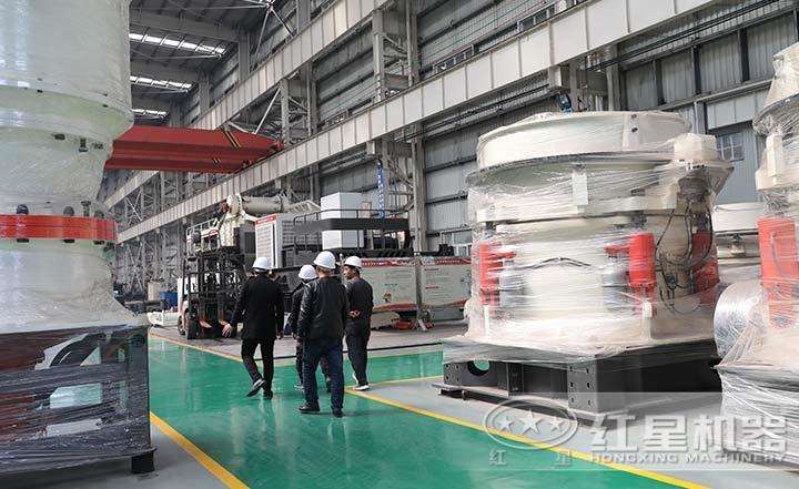 多缸液壓圓錐破碎機(jī)，自動(dòng)化程度高，液壓馬達(dá)調(diào)整排料口