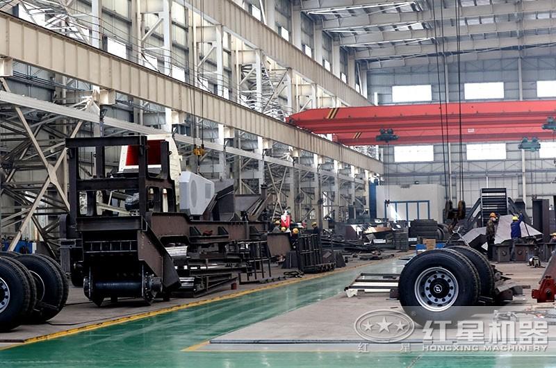 可流動的全自動錘式粉碎機車間生產,工匠精神,性能優(yōu)良 可流動的全自動錘式粉碎機車間生產,工匠精神,性能優(yōu)良