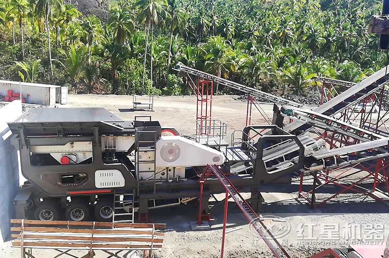 移動式煤矸石粉碎機作業現場圖 移動式煤矸石粉碎機作業現場圖