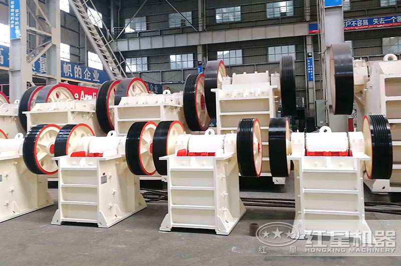 小型顎式粉碎機設(shè)備圖 小型顎式粉碎機設(shè)備圖