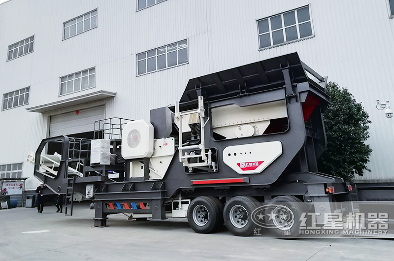 移動顎式碎石機(jī)圖片 移動顎式碎石機(jī)圖片