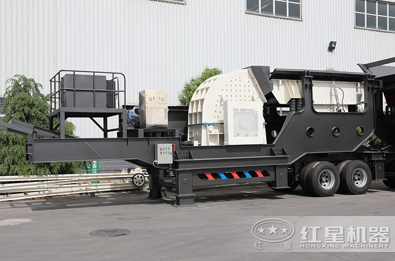 移動重錘式碎石機(jī)圖片 移動重錘式碎石機(jī)圖片