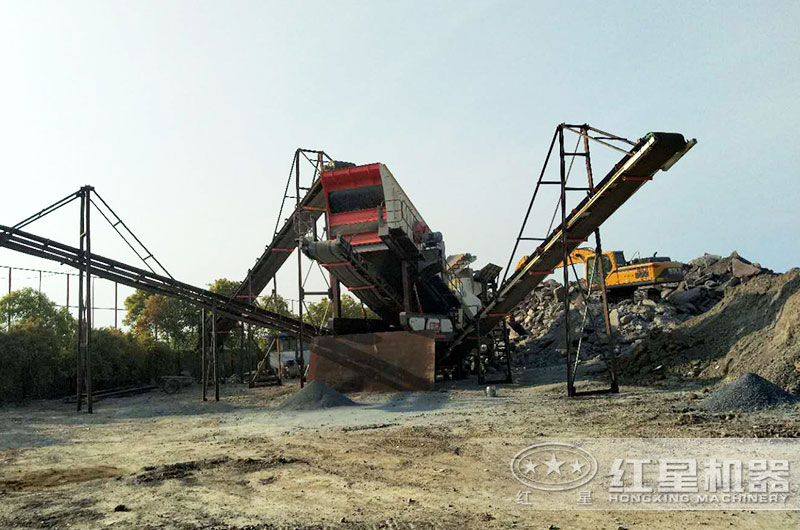 煤炭移動破碎生產(chǎn)線實(shí)拍圖 煤炭移動破碎生產(chǎn)線實(shí)拍圖