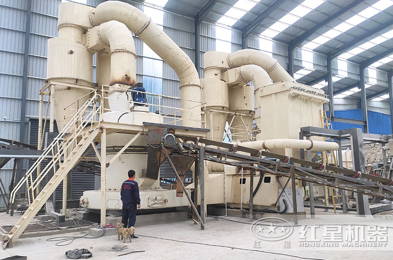 磨粉機(jī)生產(chǎn)現(xiàn)場(chǎng)圖片 磨粉機(jī)生產(chǎn)現(xiàn)場(chǎng)圖片