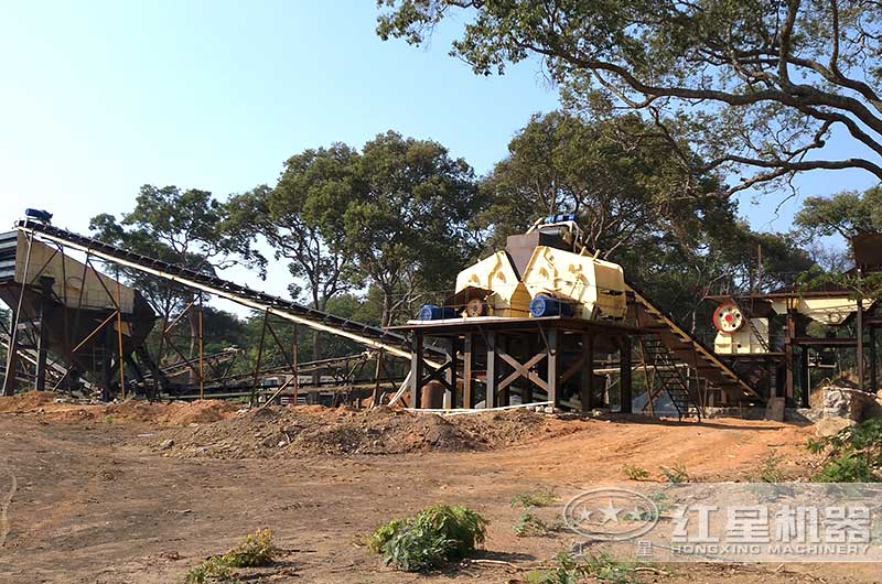 時(shí)產(chǎn)400噸-500噸青石破碎機(jī) 時(shí)產(chǎn)400噸-500噸青石破碎機(jī)