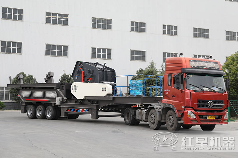 移動式粉煤機設(shè)備直接開往客戶現(xiàn)場 移動式粉煤機設(shè)備直接開往客戶現(xiàn)場