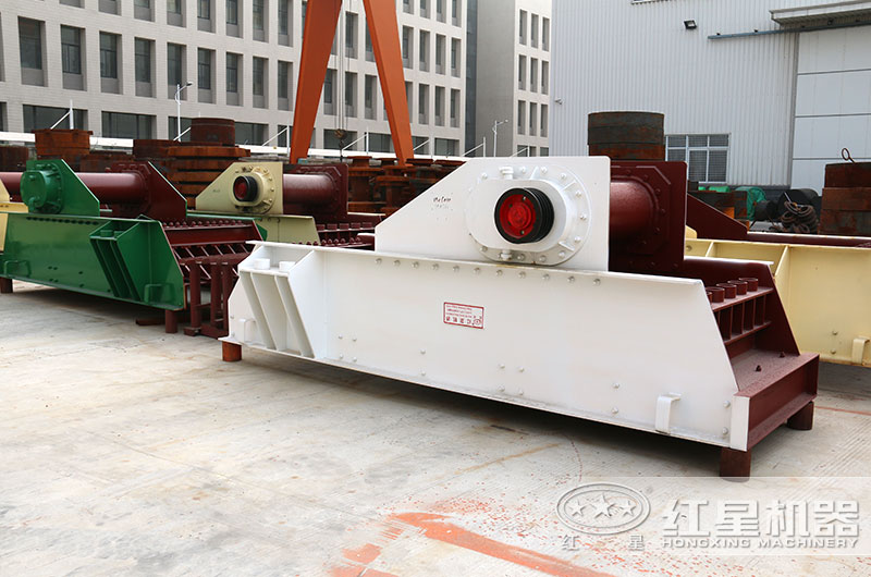 輔助設備(給料機) 輔助設備(給料機)