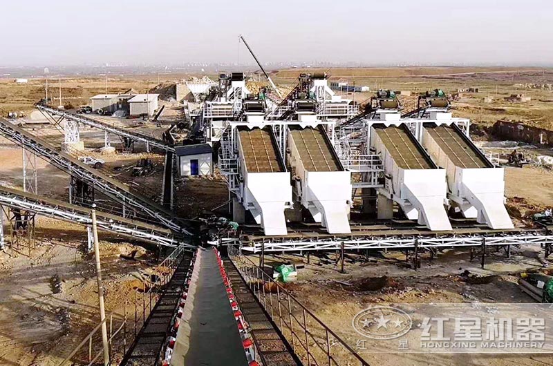 振動(dòng)篩工作現(xiàn)場(chǎng)圖片 振動(dòng)篩工作現(xiàn)場(chǎng)圖片