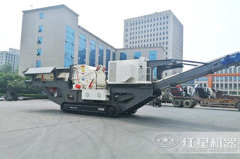 履帶式破碎機(jī)配置反擊破 履帶式破碎機(jī)配置反擊破