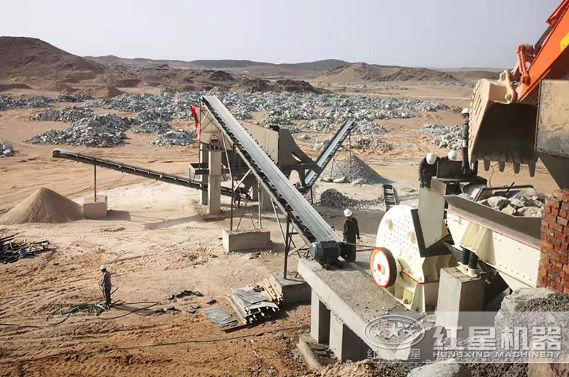 中型碎石機(jī)生產(chǎn)現(xiàn)場(chǎng)圖片 中型碎石機(jī)生產(chǎn)現(xiàn)場(chǎng)圖片