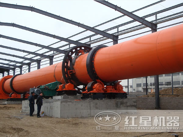 回轉(zhuǎn)窯工作現(xiàn)場 回轉(zhuǎn)窯工作現(xiàn)場