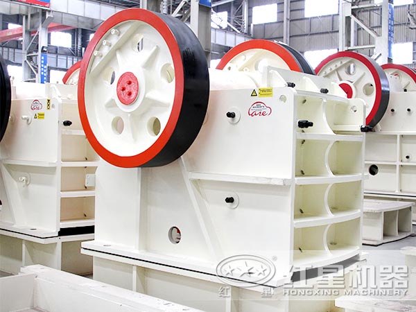 礦業碎石機多少錢一臺？