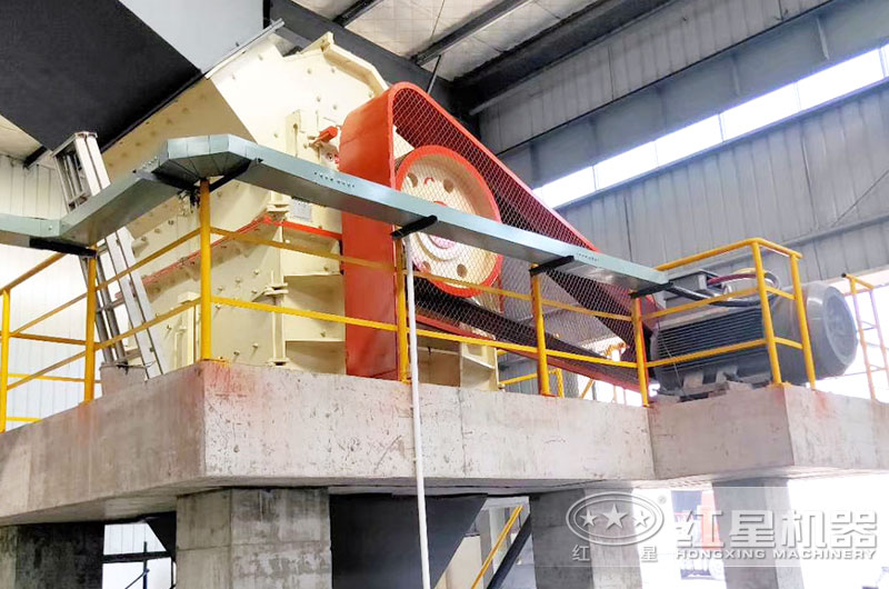 砂石廠細(xì)碎制砂機(jī)作業(yè)現(xiàn)場 砂石廠細(xì)碎制砂機(jī)作業(yè)現(xiàn)場