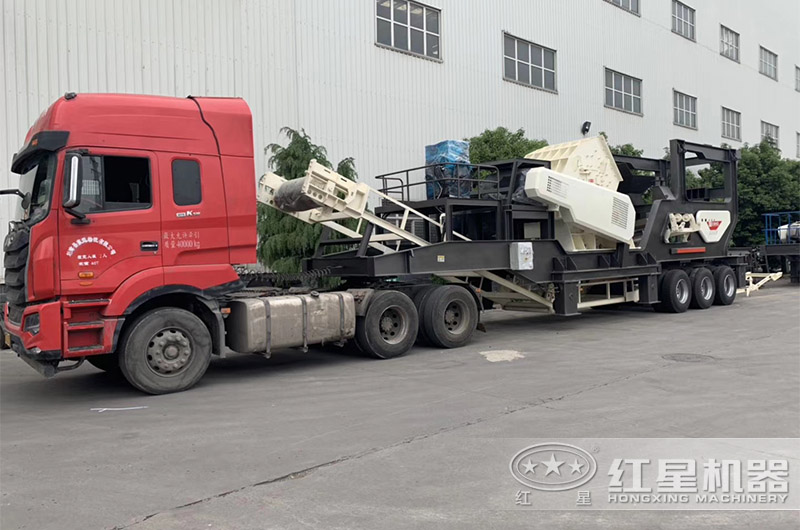 錘式移動碎煤機發(fā)貨現場