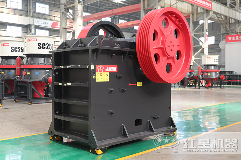 鄂式破碎機 鄂式破碎機