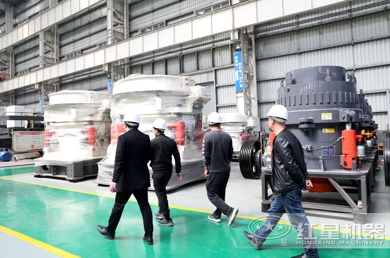 客戶來廠參觀選購(gòu)機(jī)器設(shè)備 客戶來廠參觀選購(gòu)機(jī)器設(shè)備